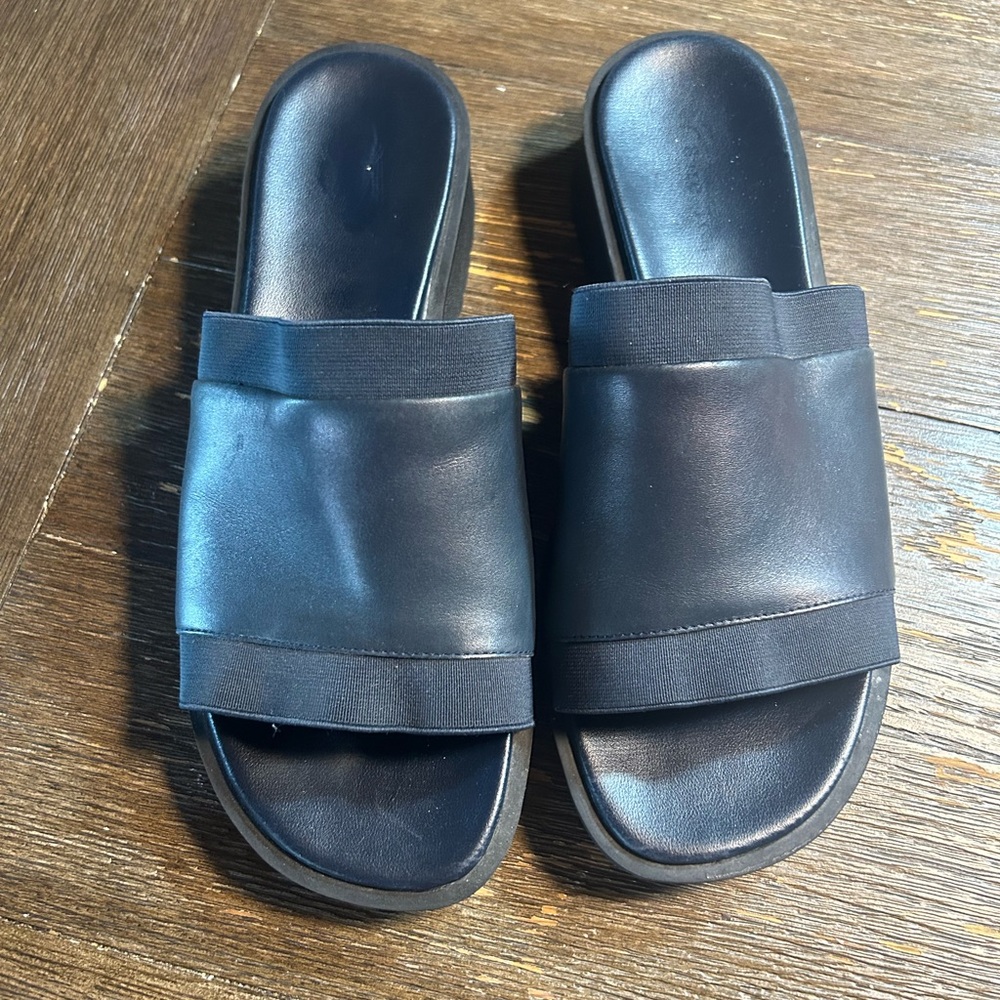 BareTraps Alicia Leather slides size 9.5 wide